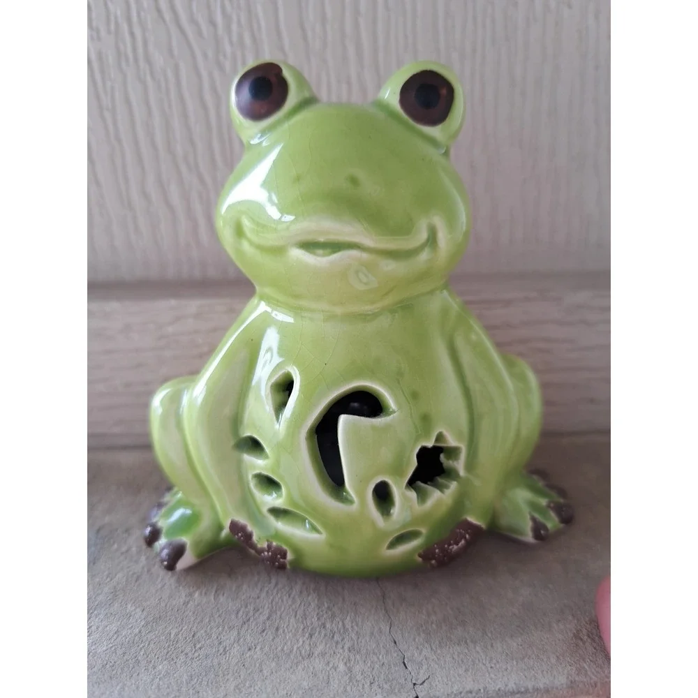 Decorative Ceramic Luminary Lights Up Frog 3.5 X 3.5 X 2.25 Inches Figurine